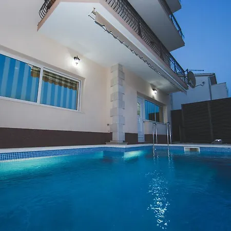 Luxury Twins Apartament Kamen